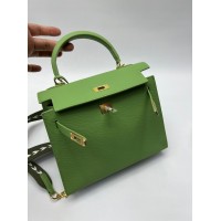 Женская сумка Hermes Kelly зеленая 