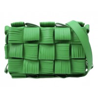 Bottega Veneta сумка Cassette зеленая