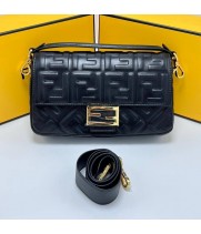 Сумка Fendi Baguette Black с узором FF