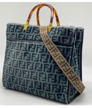 Fendi сумка серая пушистая с янтарными ручками